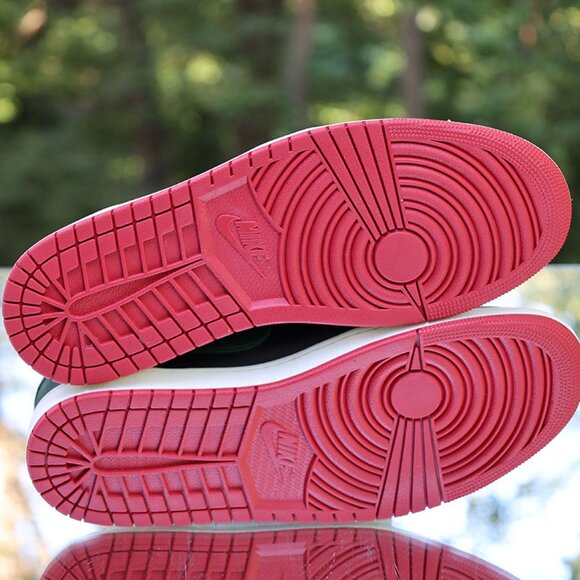 Jordan 1 Retro Low OG Black Gorge Green - Picture 14 of 14